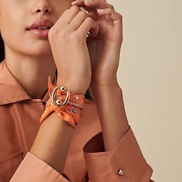 HERMES SILK TWILLY - DESIGN - BALLET AQUATIQUE IN COLOR BLEU AZUR/ROUGE/CIEL - Picture 10 of 11